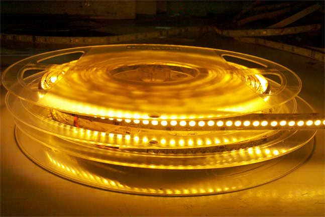 Single Row Super Brightest Series DC24V 3528SMD 1200LEDs Flexible LED Strip Lights, Decorative lighting, 16.4ft Per Reel By Sale Single Row Super Brightest Series DC24V 3528SMD 1200LEDs Flexible LED Strip Lights, Decorative lighting, 16.4ft Per Reel By Sale